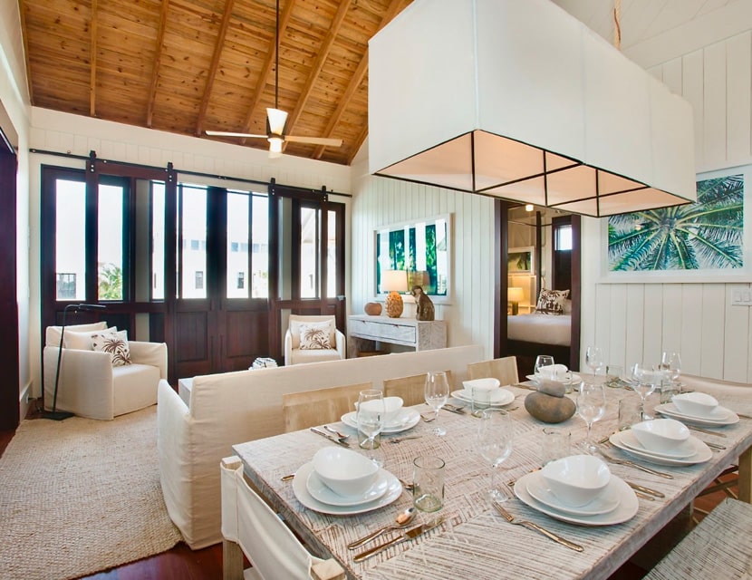 Eating area and sitting room in Family Cottage